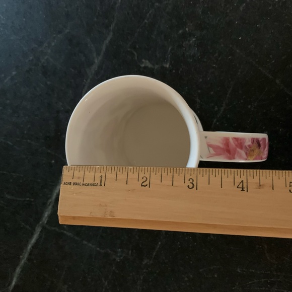 DUNOON | Hampton floral fine bone china mug. Adapted from Redouté prints. - Picture 6 of 7